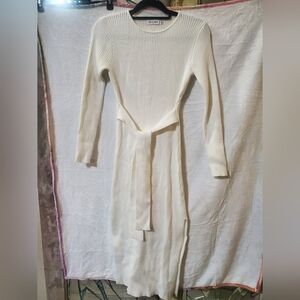 Elegant Cream Long Sleeve Dress